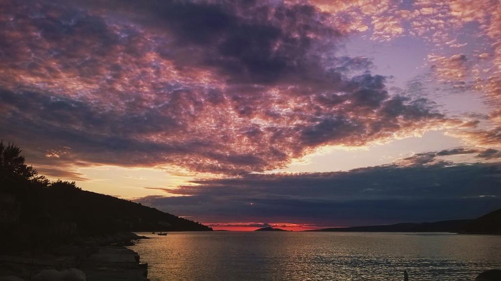 Apartmani Conar Veliki Drvenik Bagian luar foto