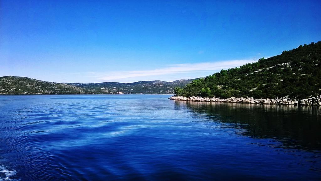 Apartmani Conar Veliki Drvenik Bagian luar foto