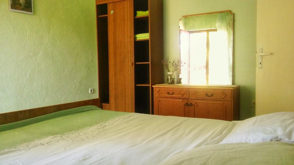Apartmani Conar Veliki Drvenik Bagian luar foto