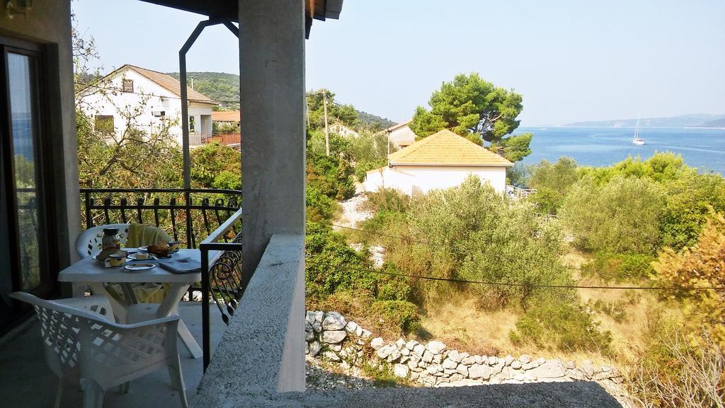 Apartmani Conar Veliki Drvenik Bagian luar foto